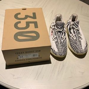 Yeezy 350 Zebra